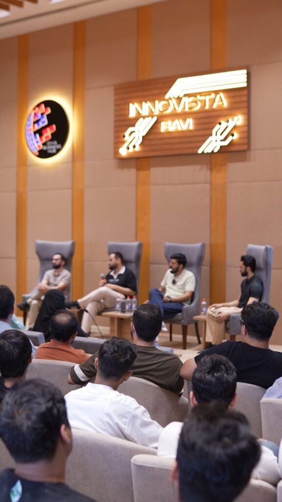 The audience at the June Lahore meetup